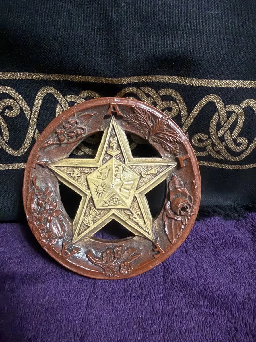 OES Star Altar Tile — front cover (TOTM-OBJ-092)